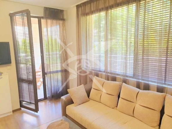 Двустаен апартамент в к.к. Слънчев бряг - 50 кв.м за 837 €/кв.м - Снимка #1