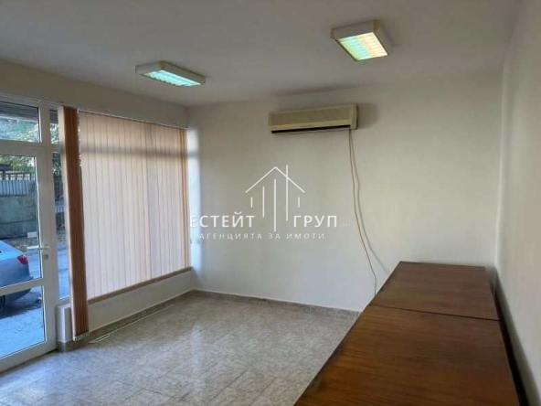Дава се под наем Офис в Варна, Христо Ботев - 30 кв.м за 204 € - Снимка #1
