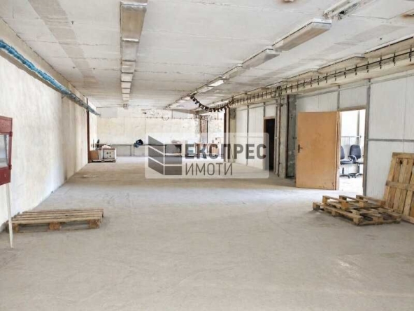 Дава се под наем Склад в Варна, Аспарухово - 600 кв.м за 1795.2 € - Снимка #1