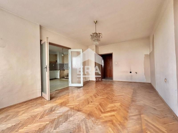 Тристаен апартамент в София, Люлин 7 - 94 кв.м за 1904 €/кв.м - Снимка #1