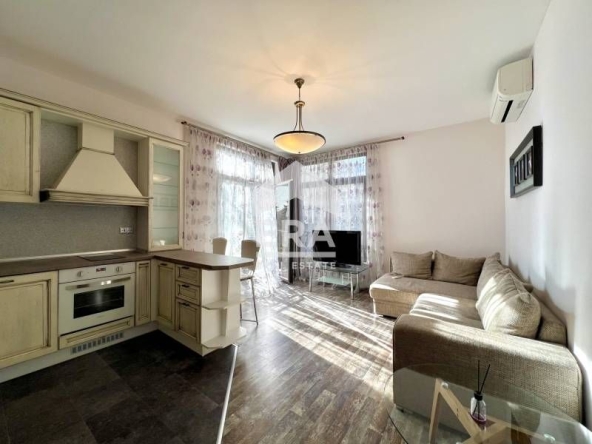 Двустаен апартамент в Варна, Бриз - 63 кв.м за 1457 €/кв.м - Снимка #1