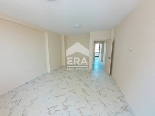 Двустаен апартамент в Поморие - 70 кв.м за 772 €/кв.м - Снимка #1
