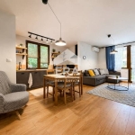 Двустаен апартамент в София, Оборище - 83 кв.м за 2028 €/кв.м - Снимка #1