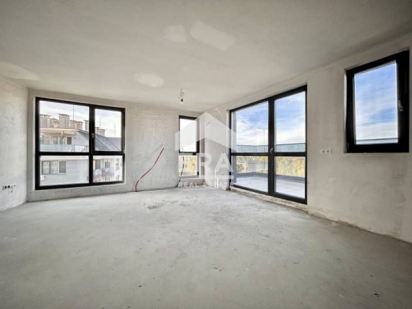 Тристаен апартамент в София, Полигона - 115 кв.м за 2306 €/кв.м - Снимка #1