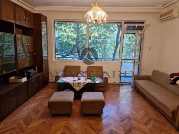Тристаен апартамент в Пловдив, Кючук Париж - 80 кв.м за 1518 €/кв.м - Снимка #1