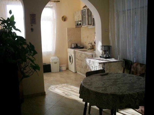 Къща в Пловдив, Въстанически - 200 кв.м за 333 €/кв.м - Снимка #1