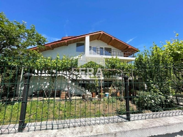 Къща в с. Бенковски, Област Варна - 285 кв.м за 709 €/кв.м - Снимка #1