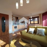 Дава се под наем Тристаен апартамент в Варна, Гръцка махала - 83 кв.м за 614 € - Снимка #1