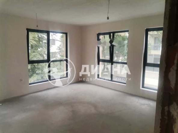 Тристаен апартамент в Пловдив, Мараша - 87 кв.м за 1868 €/кв.м - Снимка #1