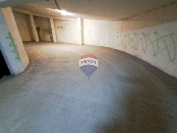 Гараж / Паркомясто в Варна, Левски - 12 кв.м за 1250 €/кв.м - Снимка #1