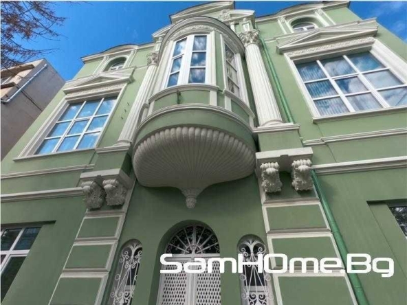 Многостаен апартамент в Варна, Център - 168 кв.м за 2084 €/кв.м - Снимка #1