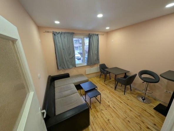 Дава се под наем Двустаен апартамент в София, Лозенец - 50 кв.м за 698.19 € - Снимка #1