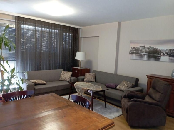 Дава се под наем Тристаен апартамент в София, Дружба 1 - 90 кв.м за 746.64 € - Снимка #1