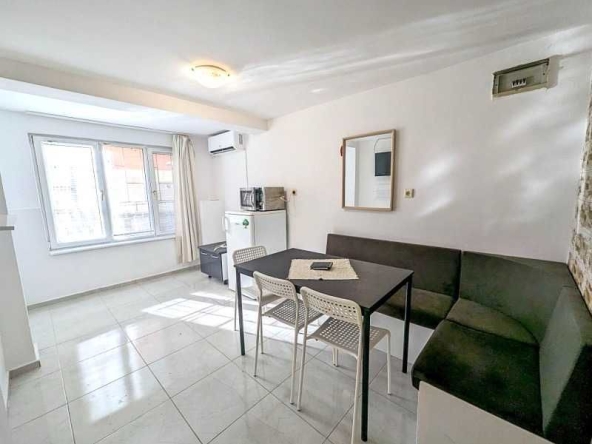 Дава се под наем Двустаен апартамент в Бургас, Възраждане - 45 кв.м за 350 € - Снимка #1