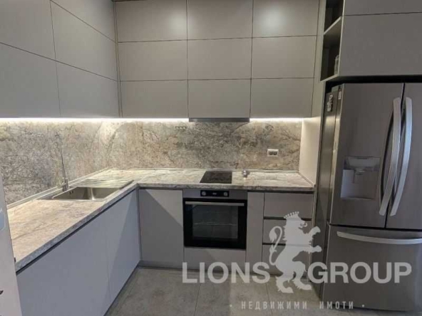 Дава се под наем Двустаен апартамент в Варна, Бриз - 75 кв.м за 897.6 € - Снимка #1