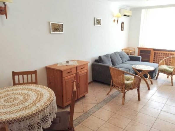 Дава се под наем Двустаен апартамент в Бургас, Лазур - 60 кв.м за 408 € - Снимка #1