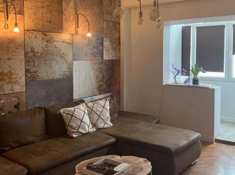 Дава се под наем  в Пловдив, Кършияка - 20 кв.м за 129.54 € - Снимка #1