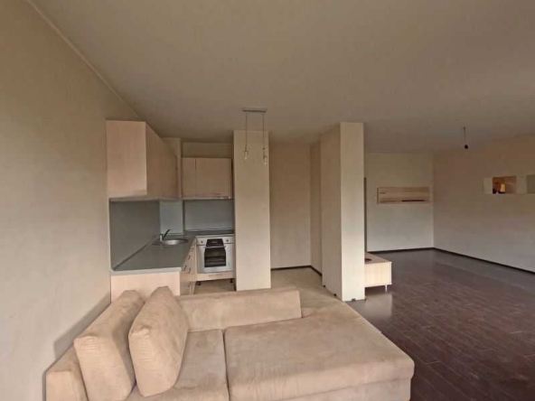 Двустаен апартамент в Пловдив, Кючук Париж - 85 кв.м за 1080 €/кв.м - Снимка #1
