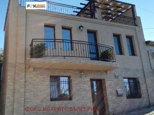 Къща в Пловдив, Център - 250 кв.м за 1400 €/кв.м - Снимка #1