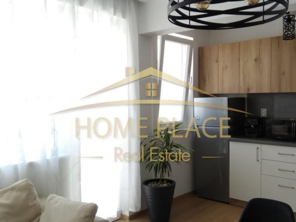 Дава се под наем Тристаен апартамент в Варна, Център - 85 кв.м за 797.64 € - Снимка #1