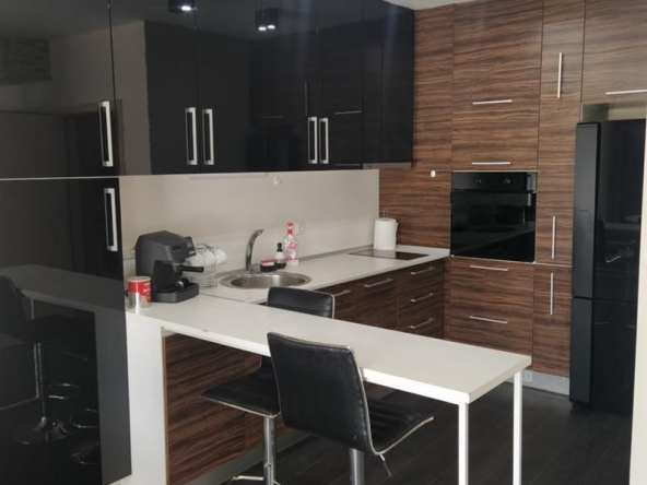 Дава се под наем Двустаен апартамент в София, Павлово - 90 кв.м за 800 € - Снимка #1