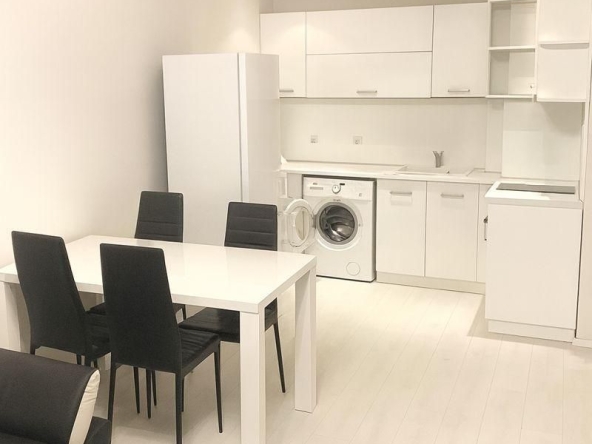Дава се под наем Двустаен апартамент в Пловдив, Кършияка - 60 кв.м за 459 € - Снимка #1