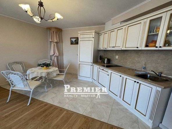 Тристаен апартамент в к.к. Слънчев бряг - 95 кв.м за 859 €/кв.м - Снимка #1