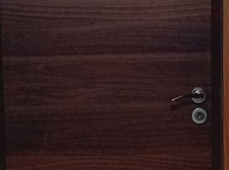 Дава се под наем Двустаен апартамент в Враца, Център - 70 кв.м за 285.6 € - Снимка #1