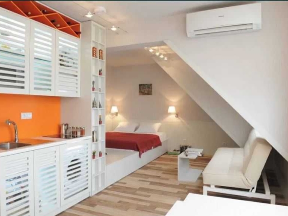 Дава се под наем Едностаен апартамент в София, Център - 35 кв.м за 298.86 € - Снимка #1