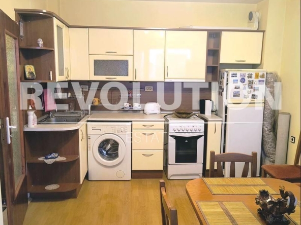 Дава се под наем Двустаен апартамент в Варна, Лятно кино Тракия - 57 кв.м за 375 € - Снимка #1