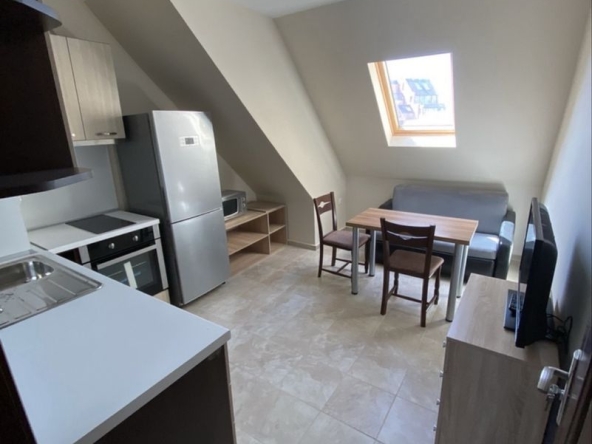 Дава се под наем Двустаен апартамент в Варна, Погреби - 60 кв.м за 359.04 € - Снимка #1