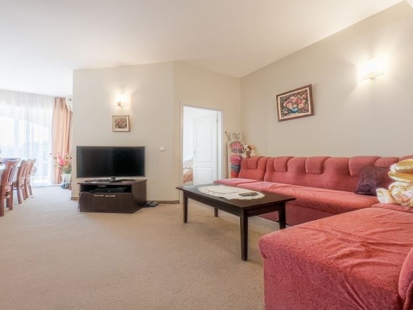 Тристаен апартамент в к.к. Златни пясъци - 100 кв.м за 845 €/кв.м - Снимка #1