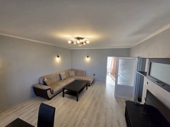 Дава се под наем Тристаен апартамент в София, Люлин 7 - 74 кв.м за 597.21 € - Снимка #1