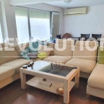 Дава се под наем Двустаен апартамент в Варна, Аспарухово - 60 кв.м за 398.82 € - Снимка #1