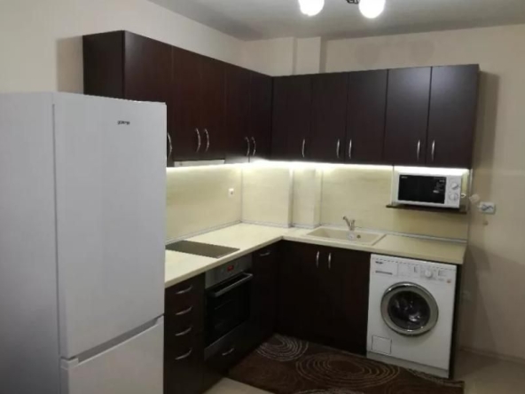 Дава се под наем Двустаен апартамент в Пловдив, Христо Смирненски - 63 кв.м за 375 € - Снимка #1