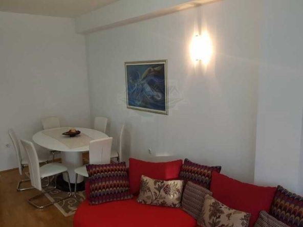Дава се под наем Тристаен апартамент в Пловдив, Тракия - 88 кв.м за 326.4 € - Снимка #1
