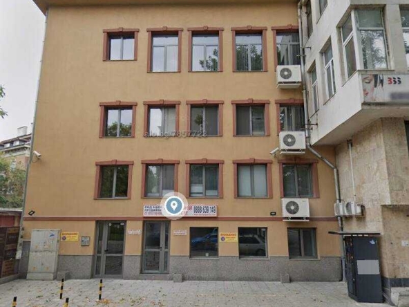 Дава се под наем Офис в Пловдив, Централна гара - 94 кв.м за 581.4 € - Снимка #1