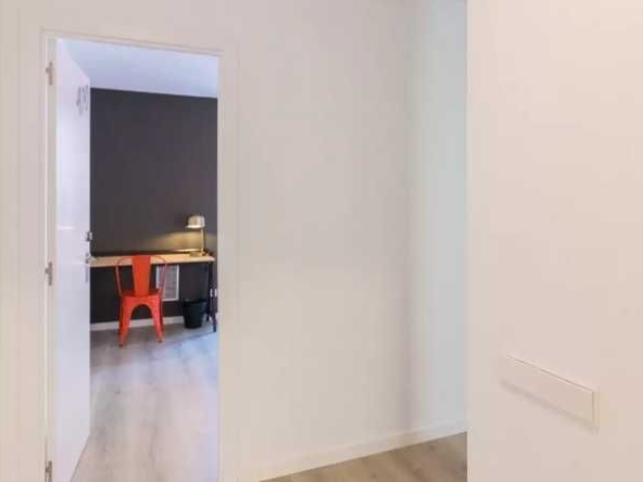 Дава се под наем Двустаен апартамент в Пловдив, Кючук Париж - 50 кв.м за 259.08 € - Снимка #1