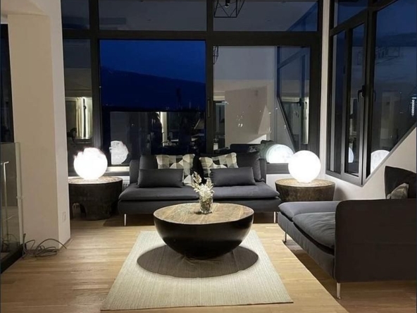 Дава се под наем Мезонет в София, Яворов - 300 кв.м за 2000 € - Снимка #1