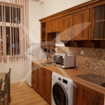 Дава се под наем Тристаен апартамент в София, Център - 100 кв.м за 648.21 € - Снимка #1