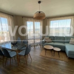 Дава се под наем Тристаен апартамент в Варна, Център - 105 кв.м за 847.62 € - Снимка #1