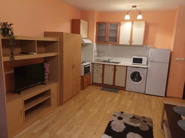 Дава се под наем Едностаен апартамент в Пловдив, Кършияка - 40 кв.м за 325 € - Снимка #1