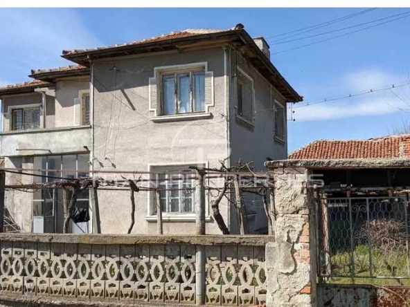 Къща в с. Голям чардак, Област Пловдив - 150 кв.м за 314 €/кв.м - Снимка #1