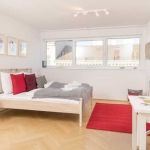 Дава се под наем Едностаен апартамент в Пловдив, Младежки Хълм - 45 кв.м за 204 € - Снимка #1