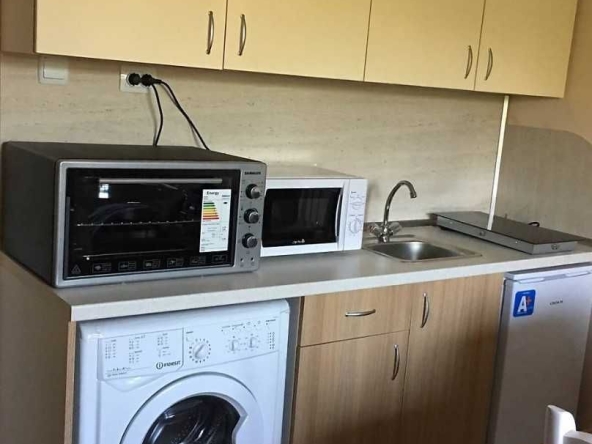 Дава се под наем Едностаен апартамент в Пловдив, Южен - 45 кв.м за 153 € - Снимка #1