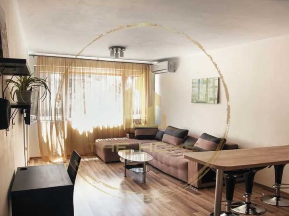 Дава се под наем Двустаен апартамент в Варна, Базар Левски - 65 кв.м за 600 € - Снимка #1