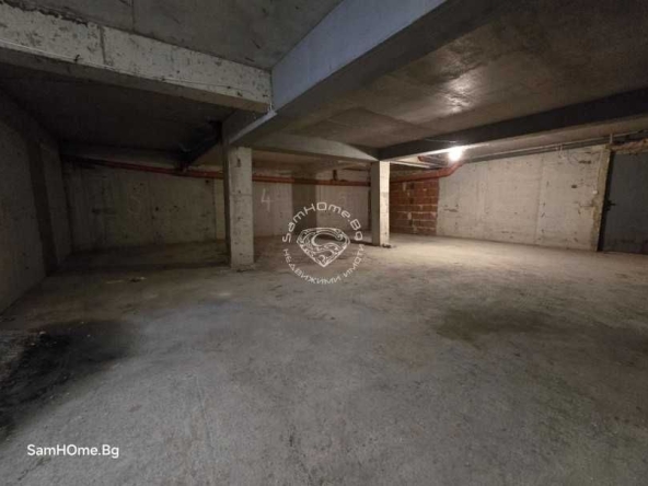 Гараж / Паркомясто в Варна, Лятно кино Тракия - 22 кв.м за 1137 €/кв.м - Снимка #1