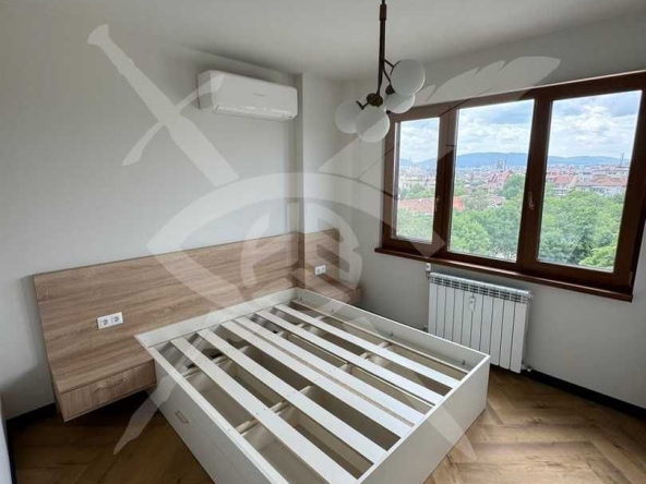 Двустаен апартамент в София, Център - 60 кв.м за 4000 €/кв.м - Снимка #1