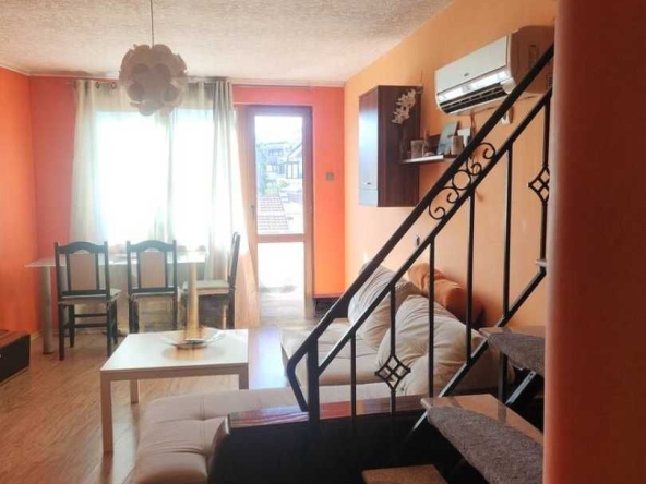 Дава се под наем Двустаен апартамент в Бургас, Център - 70 кв.м за 504.9 € - Снимка #1