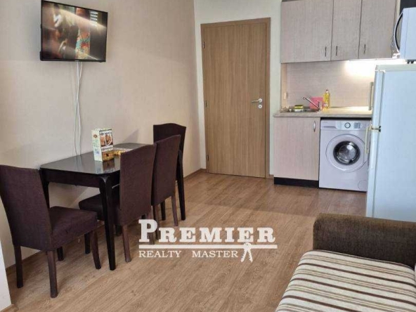 Тристаен апартамент в к.к. Слънчев бряг - 97 кв.м за 1155 €/кв.м - Снимка #1